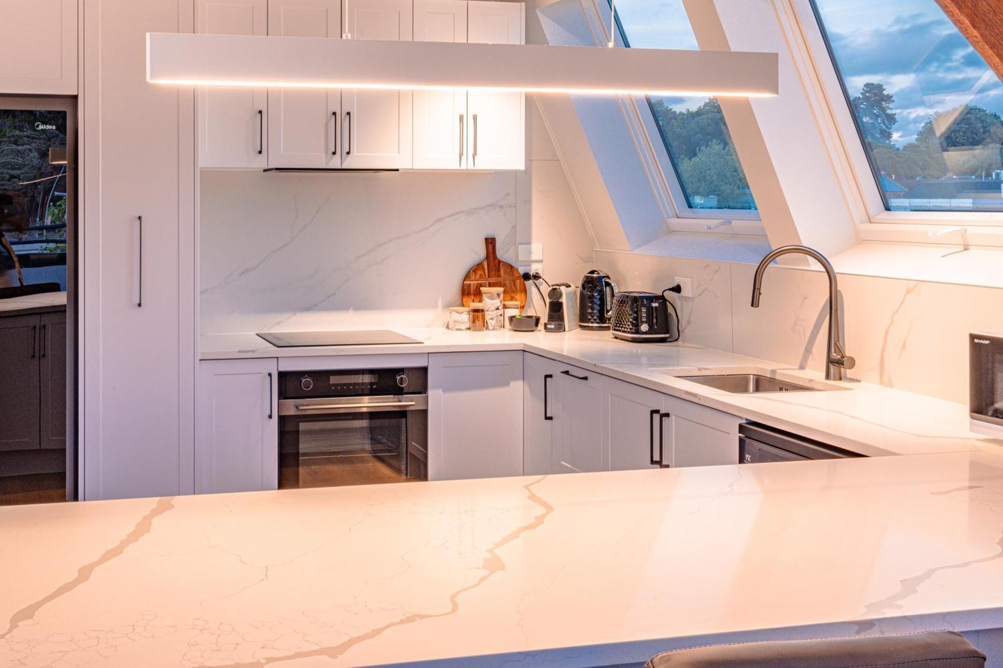 Johnston Apartments - Award-Winning Building, Your Unforgettable Stay Уонгануи Экстерьер фото