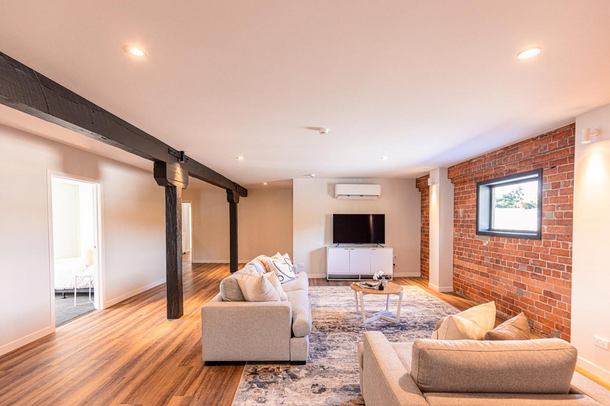 Johnston Apartments - Award-Winning Building, Your Unforgettable Stay Уонгануи Экстерьер фото