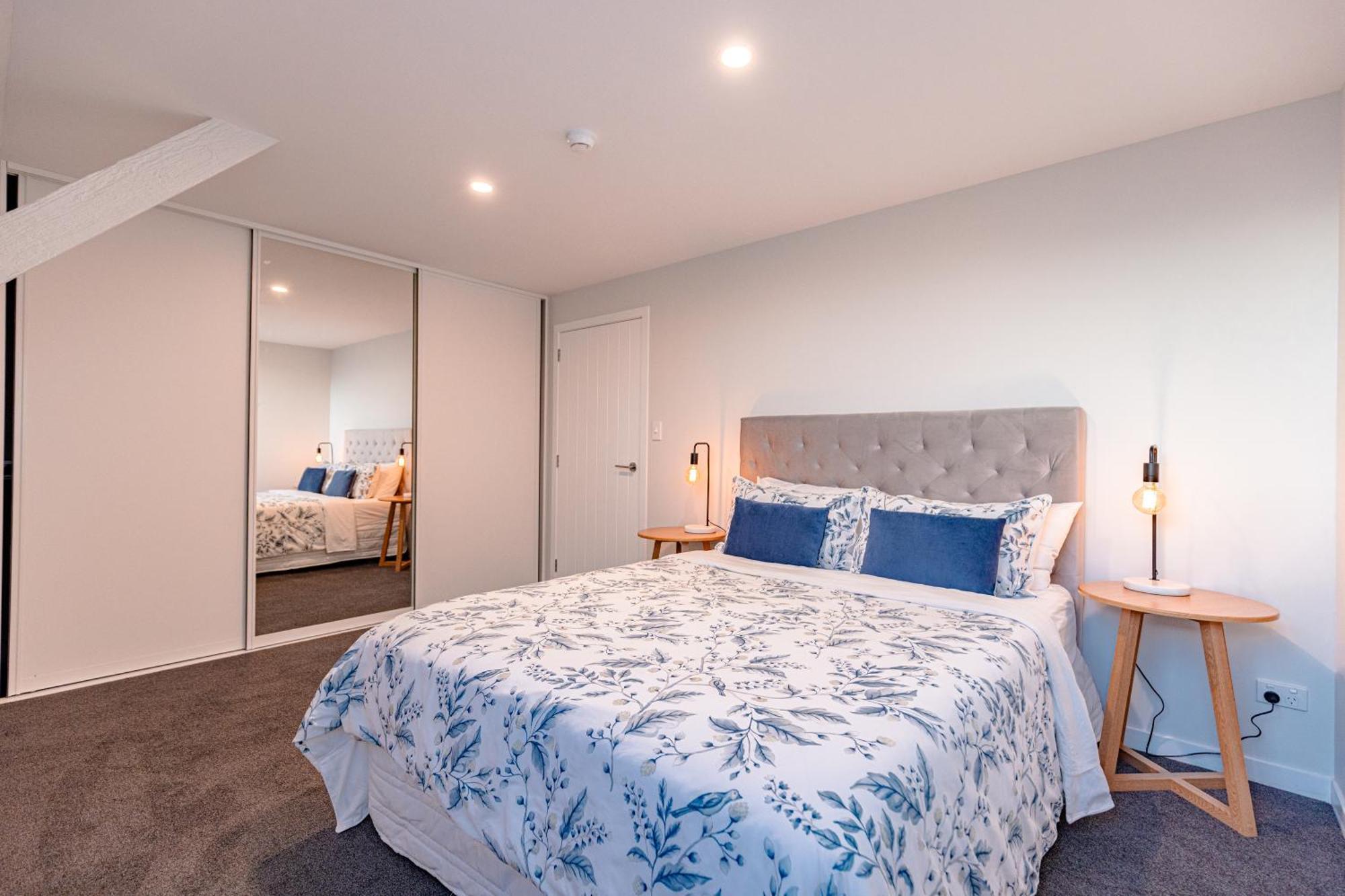 Johnston Apartments - Award-Winning Building, Your Unforgettable Stay Уонгануи Экстерьер фото